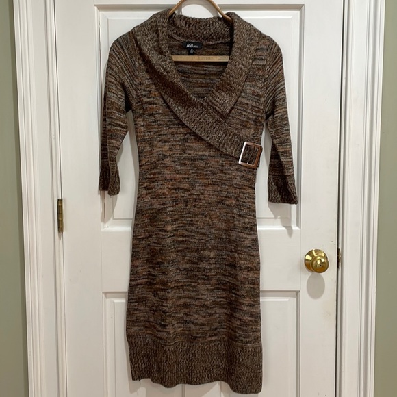 AGB Dress || Brown Sweater Dress with Buckle; Size M - Picture 1 of 12